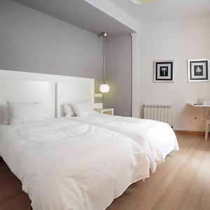 Habitación con 2 Camas Individuales